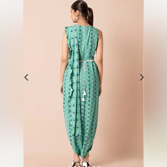 One piece jumpsuit with attached dupatta - Picture 3 of 5